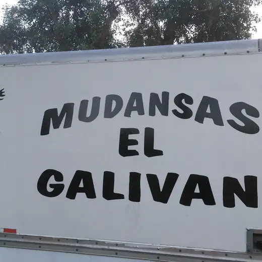 Moving truck lettering